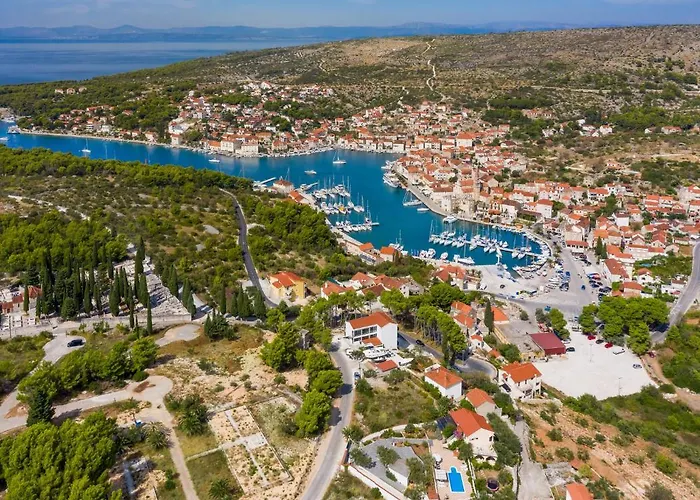 Bravura * Milna (Brac)