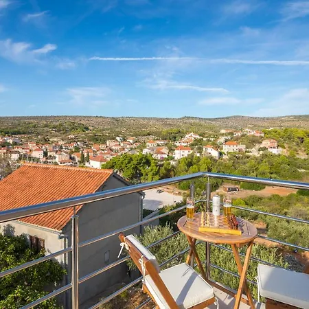 Bravura Villa